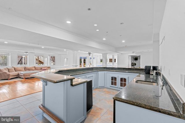 712 SWAN CREEK RD, Fort Washington, MD 20744