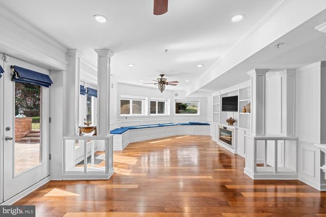 712 SWAN CREEK RD, Fort Washington, MD 20744