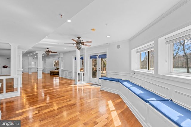 712 SWAN CREEK RD, Fort Washington, MD 20744