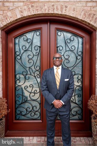 712 SWAN CREEK RD, Fort Washington, MD 20744