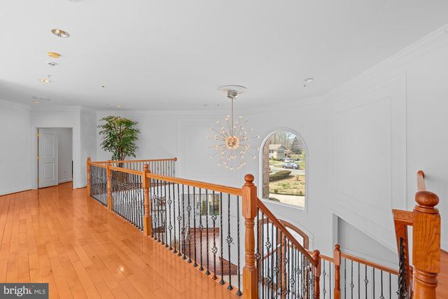 712 SWAN CREEK RD, Fort Washington, MD 20744