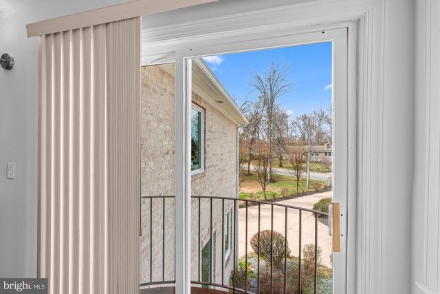 712 SWAN CREEK RD, Fort Washington, MD 20744