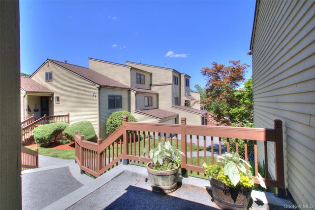 15 Ash Court, Highland Mills, NY 10930