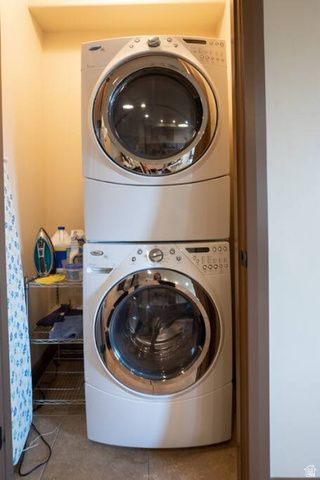 4206 E TORREY PINES DR, Washington, UT 84780