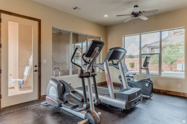 4206 E TORREY PINES DR, Washington, UT 84780