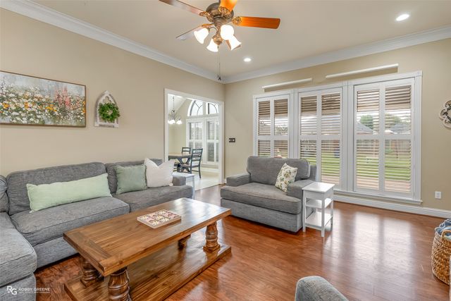 5535 Meadowsweet Circle, Bossier City, LA 71112