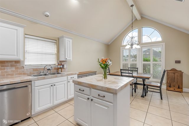 5535 Meadowsweet Circle, Bossier City, LA 71112