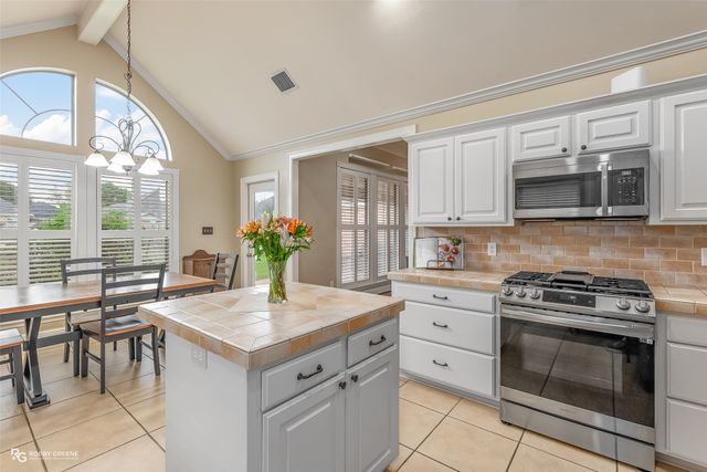 5535 Meadowsweet Circle, Bossier City, LA 71112