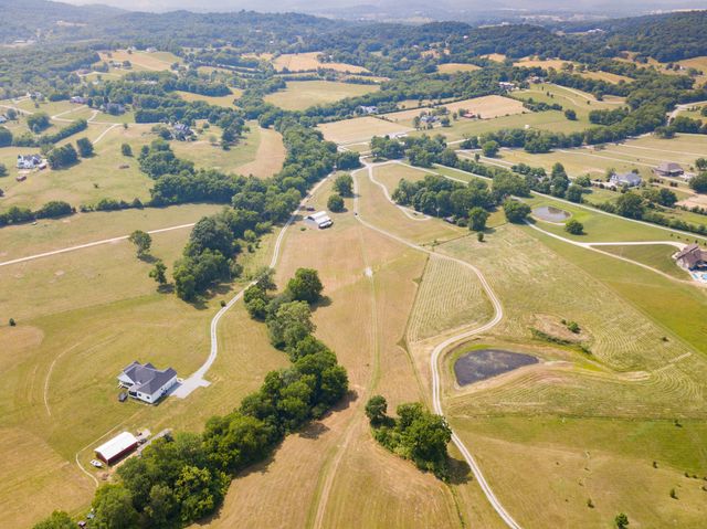 1003B Franklin Rd, Gallatin, TN 37066