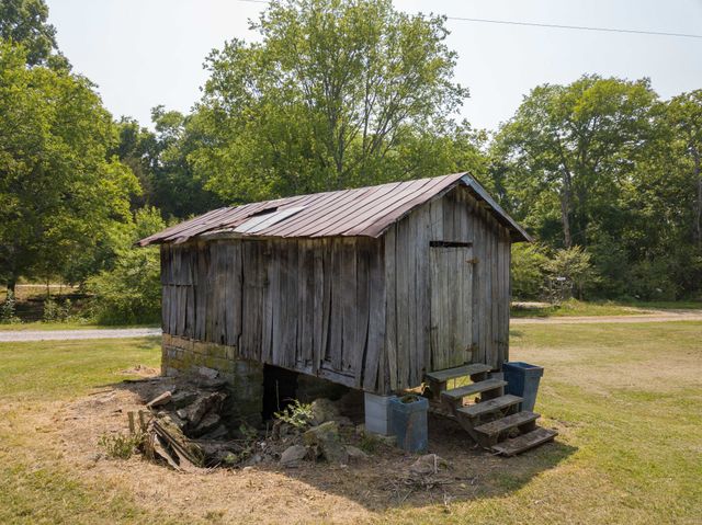 1003B Franklin Rd, Gallatin, TN 37066