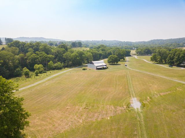 1003B Franklin Rd, Gallatin, TN 37066