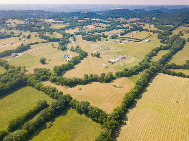 1003B Franklin Rd, Gallatin, TN 37066