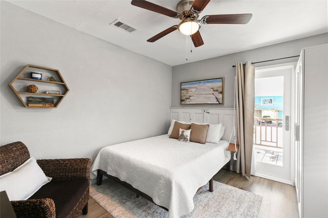 314 Crab Street, Surfside Beach, TX 77541