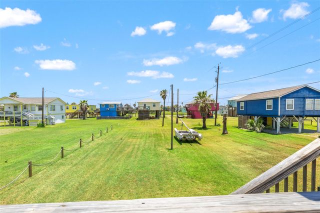 314 Crab Street, Surfside Beach, TX 77541