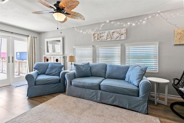 314 Crab Street, Surfside Beach, TX 77541