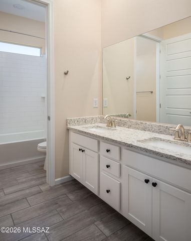 10731 N Cactus Point Drive, Tucson, AZ 85742