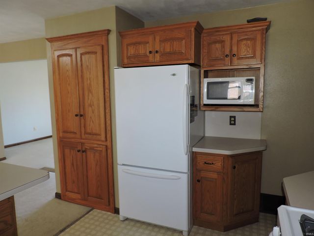 2904 Sharon Streets, Winona Lake, IN 46590