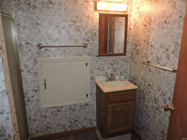 2904 Sharon Streets, Winona Lake, IN 46590