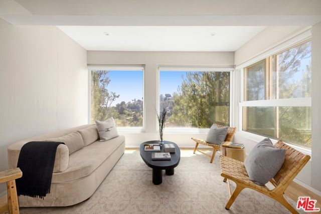 2549 Canyon Oak Drive, Los Angeles, CA 90068
