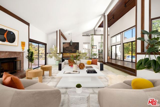 2549 Canyon Oak Drive, Los Angeles, CA 90068