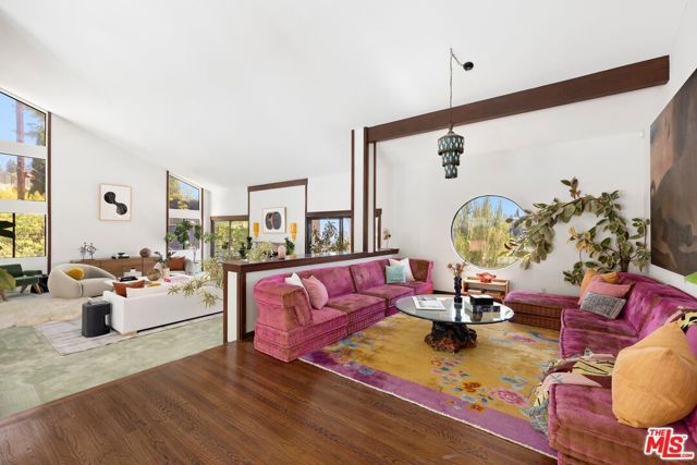 2549 Canyon Oak Drive, Los Angeles, CA 90068
