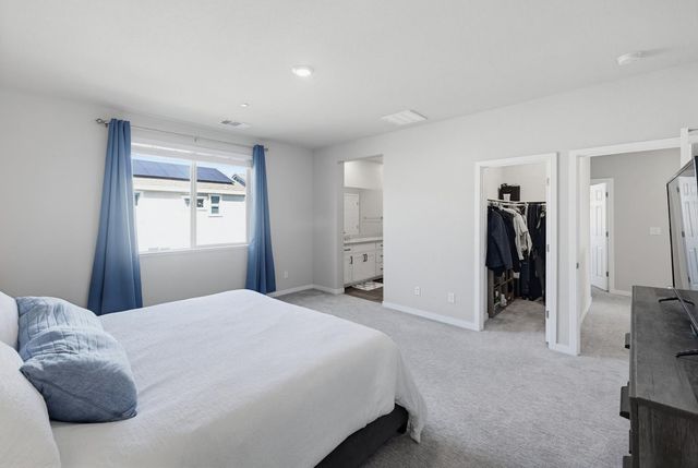5017 Whirlabout St, Roseville, CA 95747