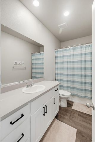 5017 Whirlabout St, Roseville, CA 95747