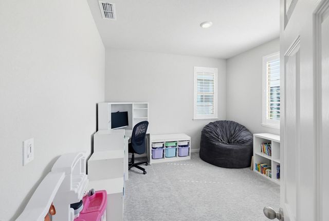 5017 Whirlabout St, Roseville, CA 95747