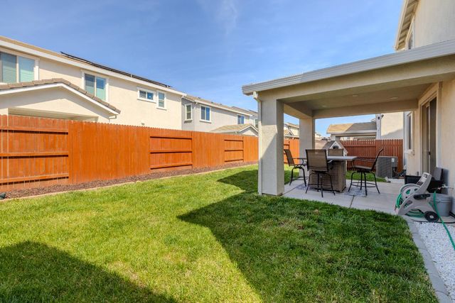 5017 Whirlabout St, Roseville, CA 95747