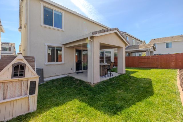 5017 Whirlabout St, Roseville, CA 95747