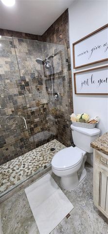 19922 NW 88th Ave, Hialeah, FL 33018