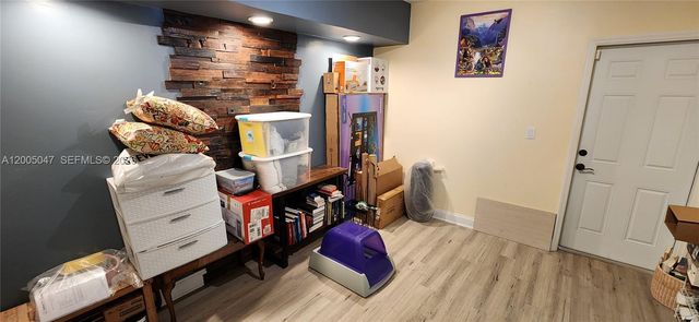 19922 NW 88th Ave, Hialeah, FL 33018