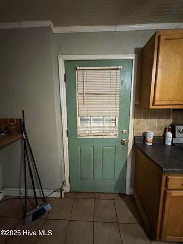 800 Little John Avenue, Jacksonville, NC 28546