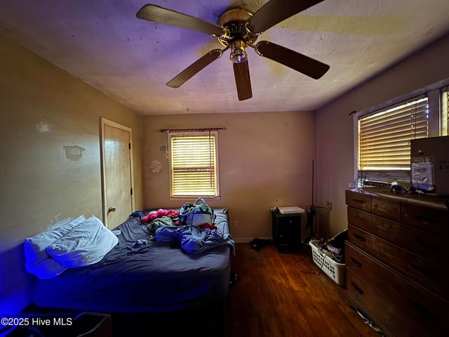 800 Little John Avenue, Jacksonville, NC 28546