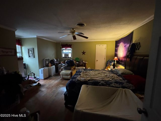 800 Little John Avenue, Jacksonville, NC 28546