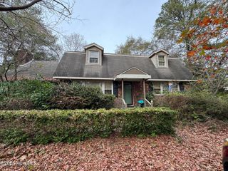 800 Little John Avenue, Jacksonville, NC 28546