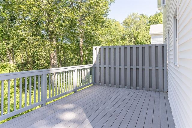 55 North Main St. 20, Belchertown, MA 01007