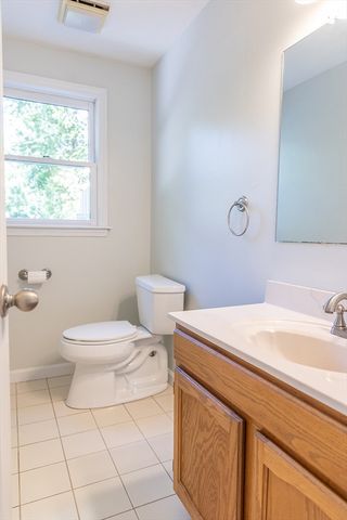 55 North Main St. 20, Belchertown, MA 01007