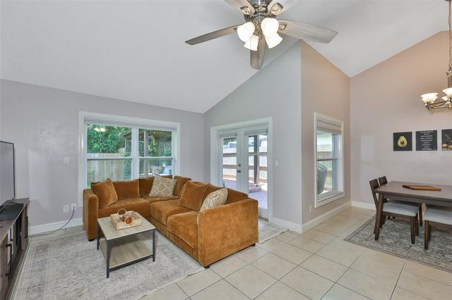 12832 COVERDALE DRIVE, Tampa, FL 33624
