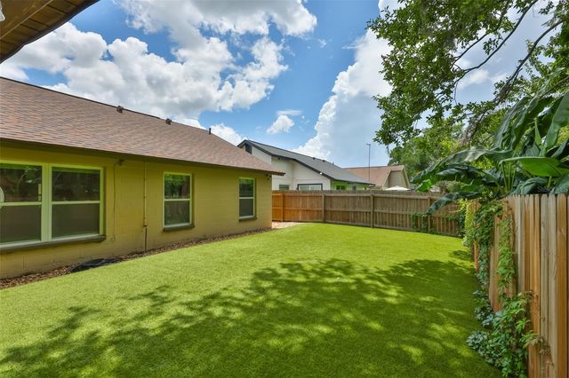 12832 COVERDALE DRIVE, Tampa, FL 33624