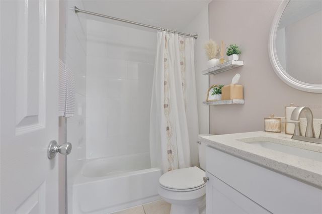 12832 COVERDALE DRIVE, Tampa, FL 33624
