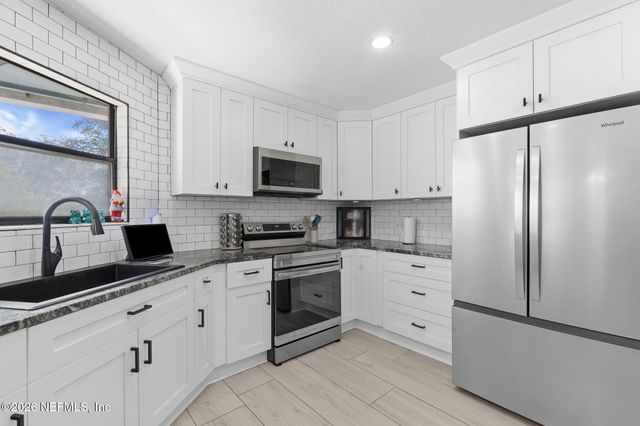 1006 LAKE ASBURY Drive, Green Cove Springs, FL 32043