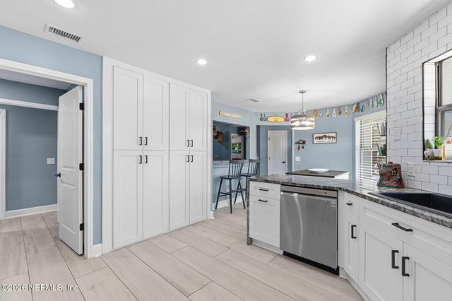 1006 LAKE ASBURY Drive, Green Cove Springs, FL 32043