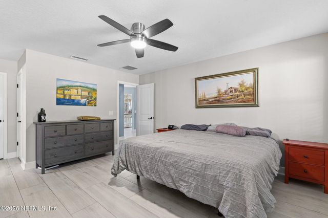 1006 LAKE ASBURY Drive, Green Cove Springs, FL 32043