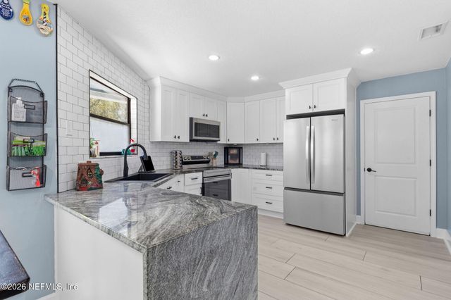 1006 LAKE ASBURY Drive, Green Cove Springs, FL 32043