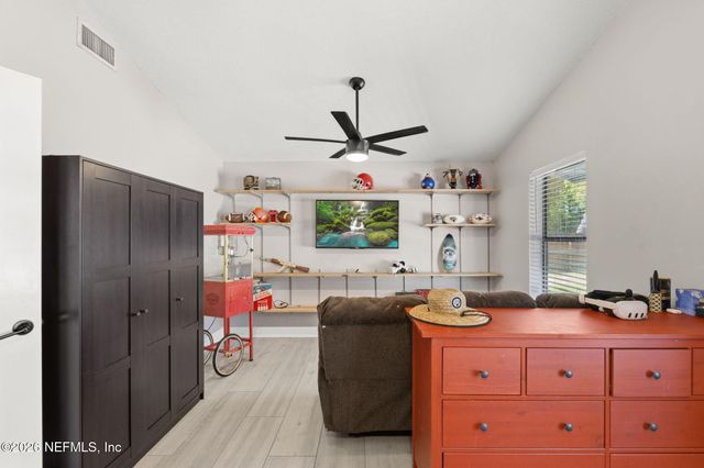 1006 LAKE ASBURY Drive, Green Cove Springs, FL 32043