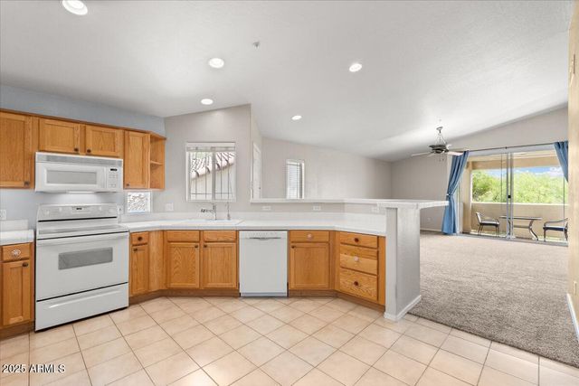 9750 N MONTEREY Drive 32, Fountain Hills, AZ 85268