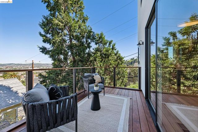 312 314 Golden Gate Ave, Richmond, CA 94801