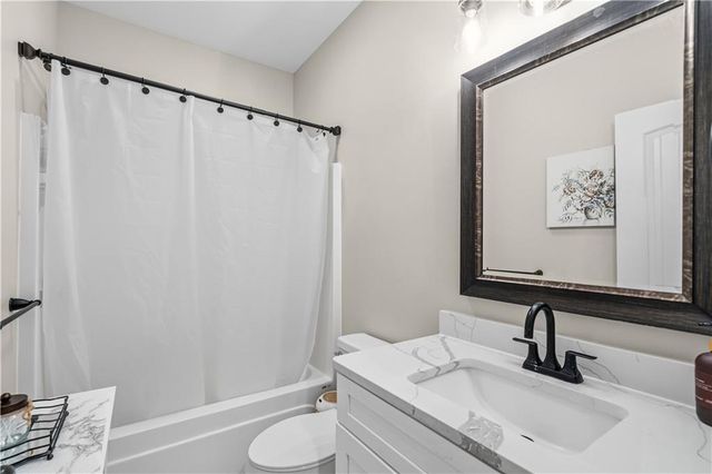 405 Coahulla Creek Drive, Dalton, GA 30721