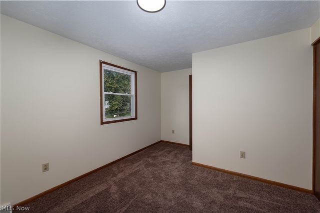 389 Stonewood Street, Canal Fulton, OH 44614